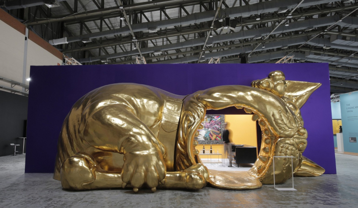 Ronald-Ventura-Bobros-World-Tour-Jakarta-Mixed-media-installation-720×419